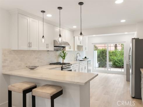 15 Alejo 61 , Irvine, CA