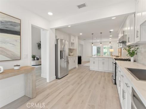 15 Alejo 61 , Irvine, CA