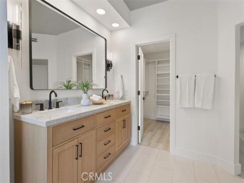 15 Alejo 61 , Irvine, CA