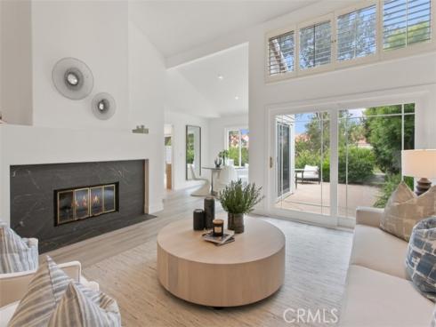 15 Alejo 61 , Irvine, CA