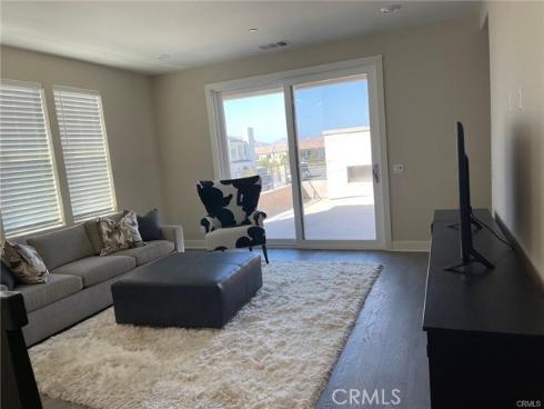 127 Swift , Irvine, CA