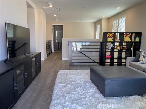 127 Swift , Irvine, CA