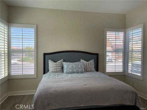 127 Swift , Irvine, CA