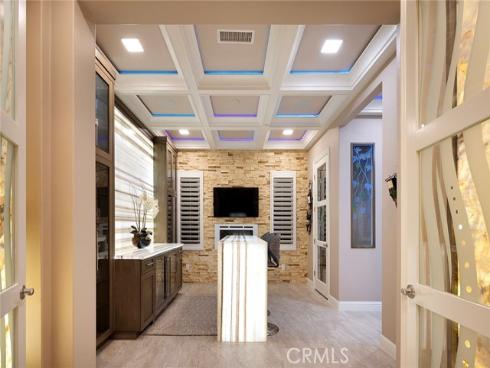 105 Lanzon , Irvine, CA