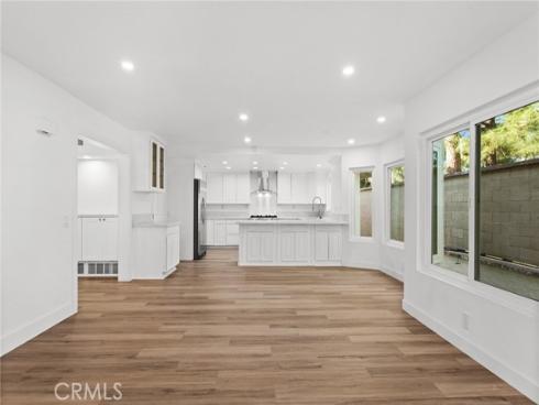 16 Encina , Irvine, CA