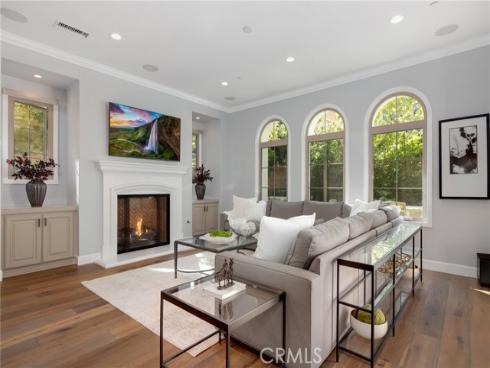 25 Tenderfoot , Irvine, CA