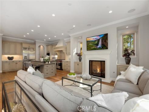 25 Tenderfoot , Irvine, CA