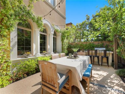 25 Tenderfoot , Irvine, CA