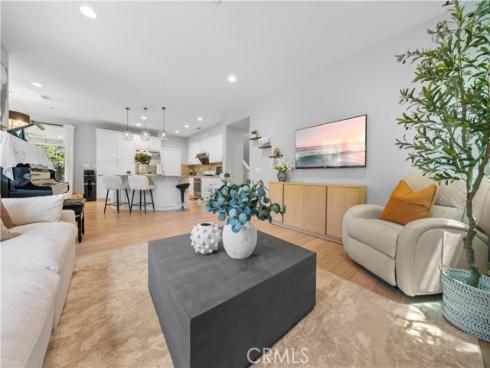 228 Wicker , Irvine, CA