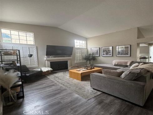 170 Agostino , Irvine, CA