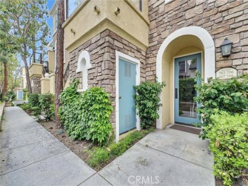 702 Terra Bella , Irvine, CA