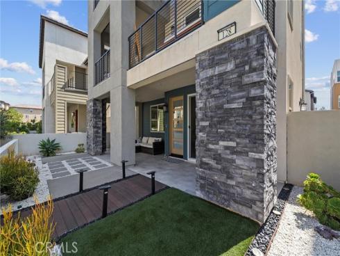 128 Pattern , Irvine, CA