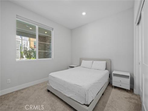 128 Pattern , Irvine, CA