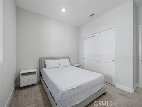 128 Pattern , Irvine, CA