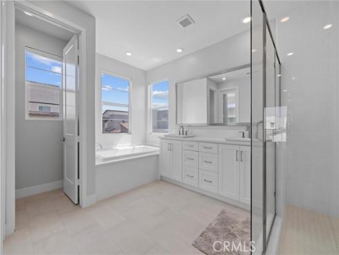 128 Pattern , Irvine, CA