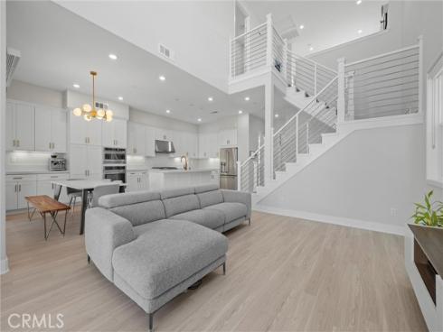 128 Pattern , Irvine, CA