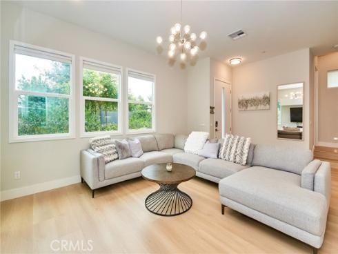 259 Chorus , Irvine, CA