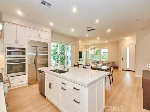 259 Chorus , Irvine, CA