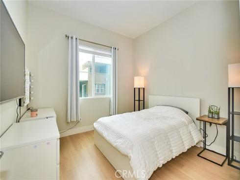 259 Chorus , Irvine, CA