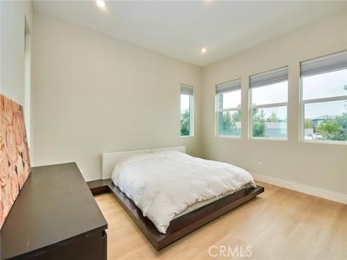 259 Chorus , Irvine, CA