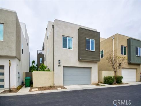 259 Chorus , Irvine, CA