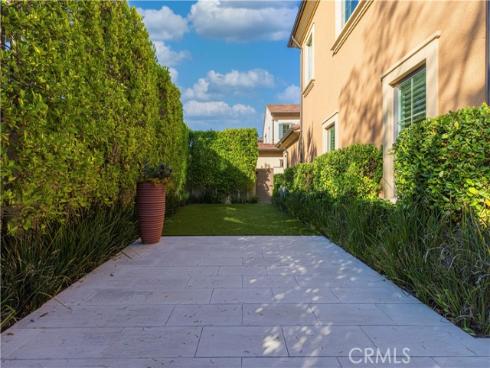 111 Vigna , Irvine, CA