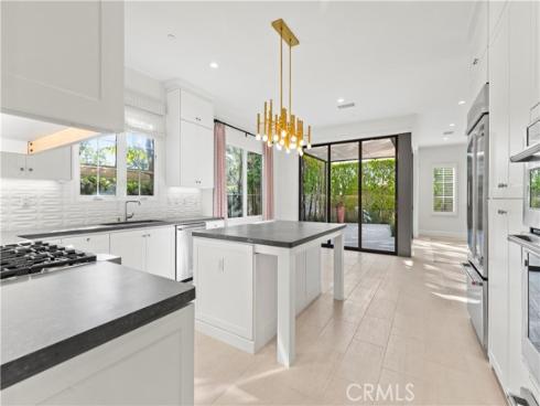111 Vigna , Irvine, CA