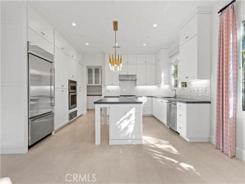 111 Vigna , Irvine, CA