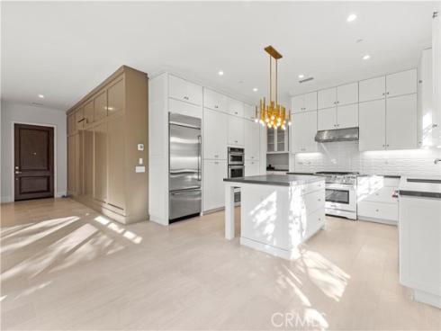 111 Vigna , Irvine, CA