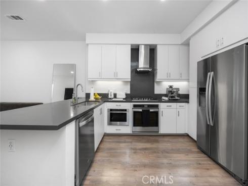 2424 Nolita , Irvine, CA