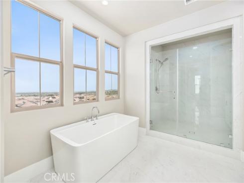 127  Oakstone  , Irvine, CA