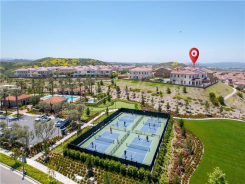 127  Oakstone  , Irvine, CA