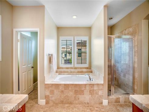 7 Honeydew , Irvine, CA