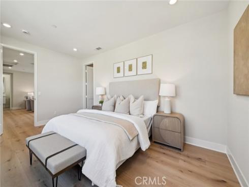 56 Chasma , Irvine, CA