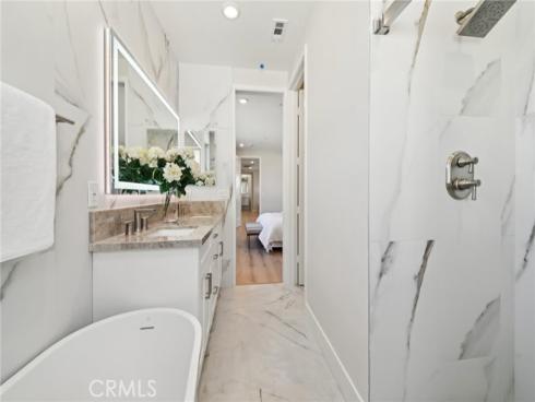 56 Chasma , Irvine, CA