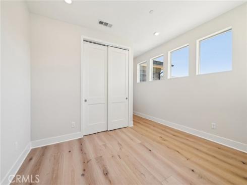 56 Chasma , Irvine, CA