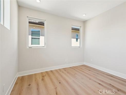 56 Chasma , Irvine, CA