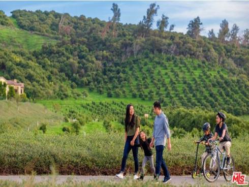 19 Rippling , Irvine, CA