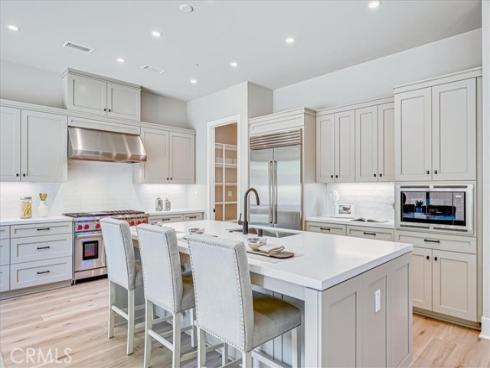 100 Bozeman , Irvine, CA