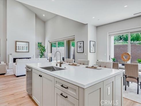 100 Bozeman , Irvine, CA