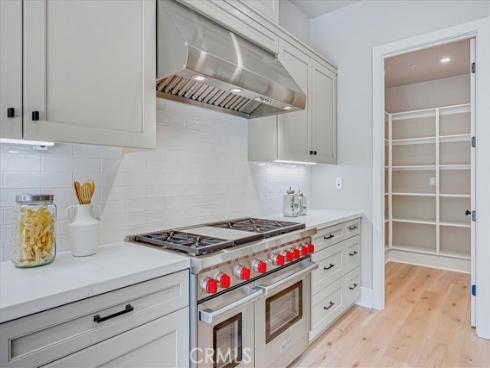 100 Bozeman , Irvine, CA