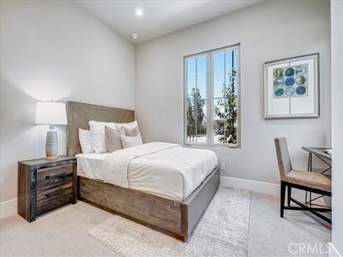 100 Bozeman , Irvine, CA