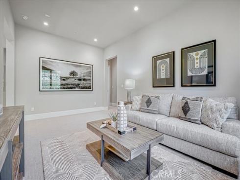 100 Bozeman , Irvine, CA