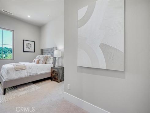 100 Bozeman , Irvine, CA