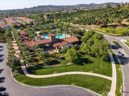 100 Bozeman , Irvine, CA