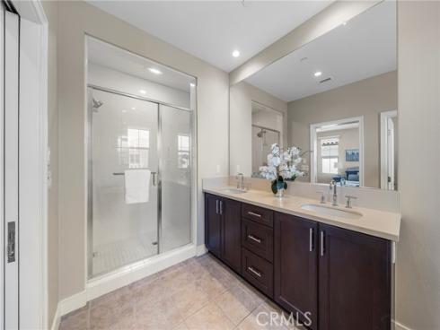 124 Trumpet Flower , Irvine, CA