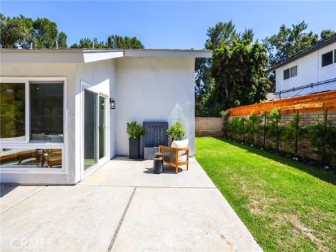 25 Almond Tree Lane, Irvine, CA