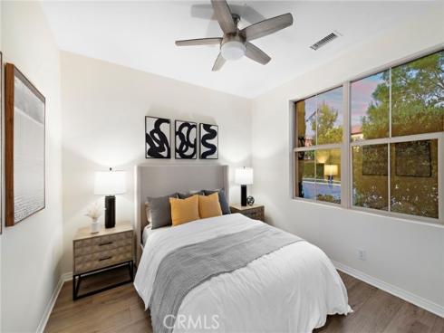 111 Henson , Irvine, CA