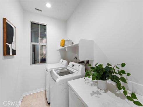 111 Henson , Irvine, CA