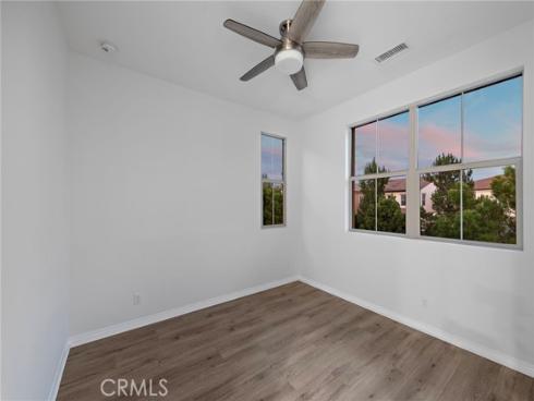 111 Henson , Irvine, CA